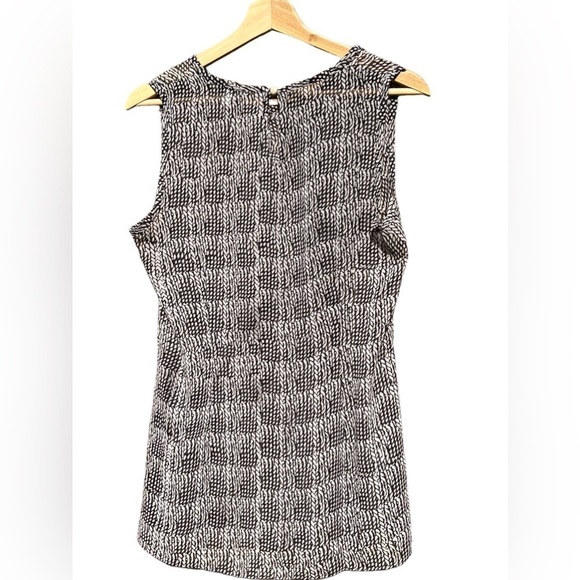 CAbi | Shear Black & White Sleeveless Blouse Sz Small - Picture 3 of 5